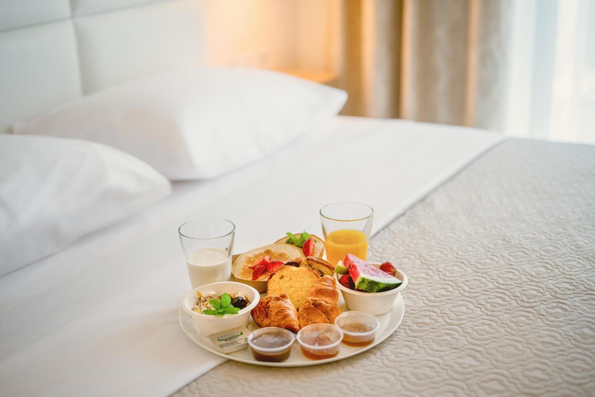 Mystery Suites And Apartments 네오이포로이 외부 사진