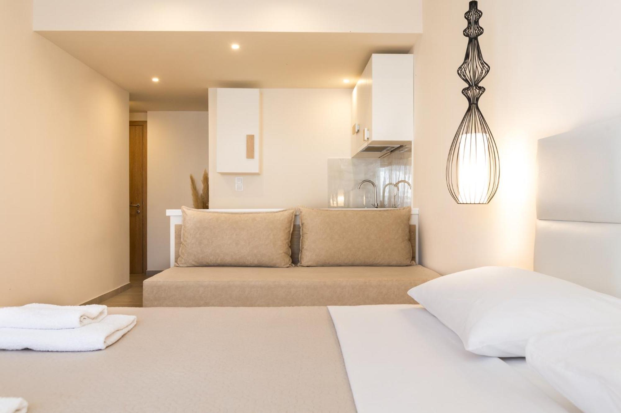 Mystery Suites And Apartments 네오이포로이 외부 사진