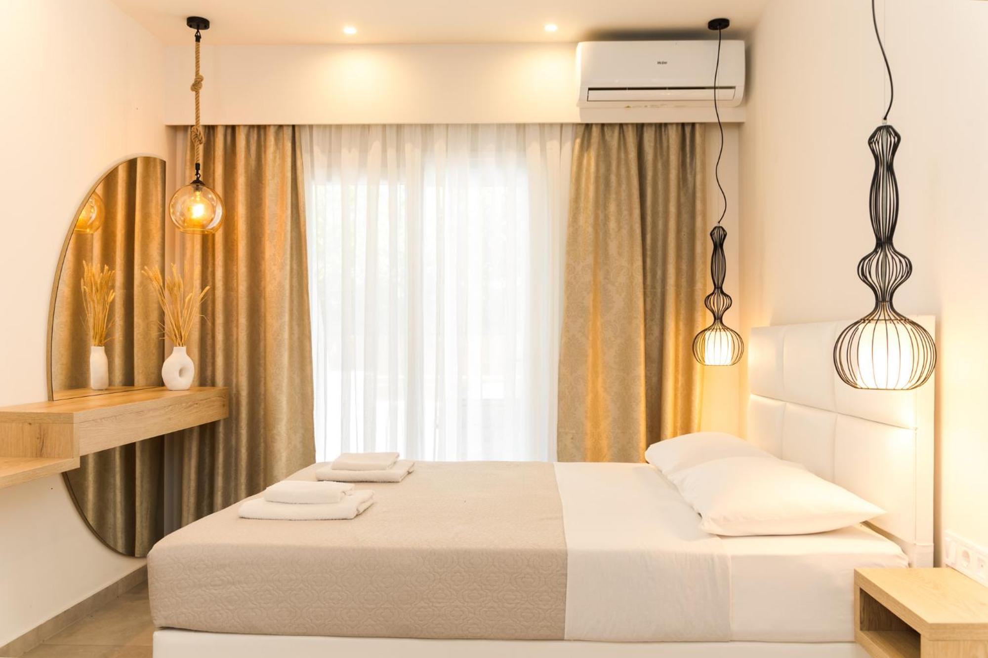 Mystery Suites And Apartments 네오이포로이 외부 사진